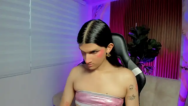 Snapshot of Bianca_baldwin_ chatting on June 13, 9:35 pm Bianca baldwin online show from June 13, 9:35 pm