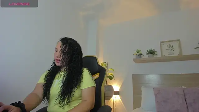 yera curry online show from January 13, 11:59 am