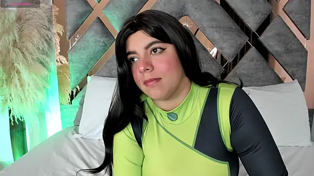 Cheerry Lee  online show from December 18, 1:28 pm