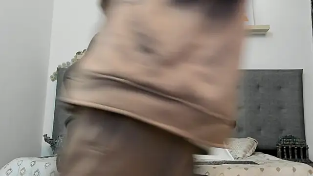 sebastamayo  online show from March 10, 7:02 am