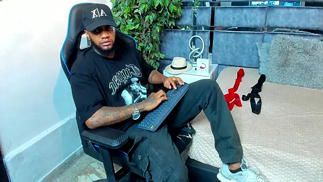 jay jhonson01 online show from March 7, 4:31 am