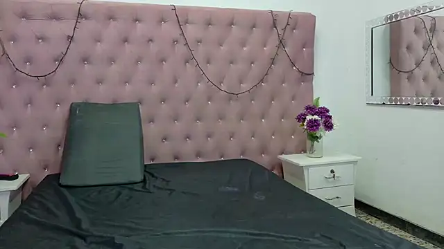 ValentinaFranco1 online show from December 22, 8:17 pm