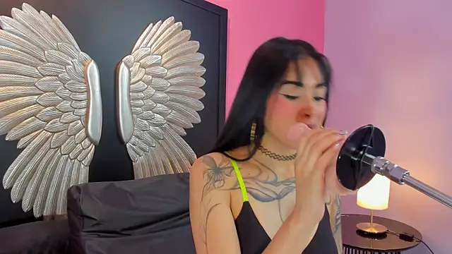 Belanny online show from February 9, 3:32 am