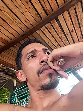 Snapshot of rocchw chatting on April 6, 2:29 pm rocchw online show from April 6, 2:29 pm