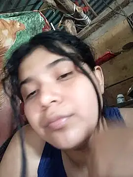 Snapshot of Rousse_uwu chatting on January 7, 7:05 pm Rousse uwu online show from January 7, 7:05 pm