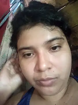 Snapshot of Rousse_uwu chatting on February 18, 4:14 pm Rousse uwu online show from February 18, 4:14 pm