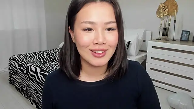 Brunette Charm online show from March 18, 11:24 am