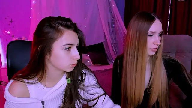 mila firee online show from March 18, 9:45 am