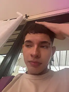 ValerySalasar  online show from February 17, 11:11 pm