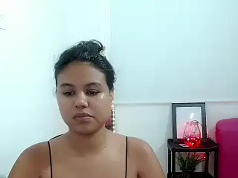 Snapshot of Shawnycarson chatting on June 15, 3:58 pm Shawnycarson online show from June 15, 3:58 pm