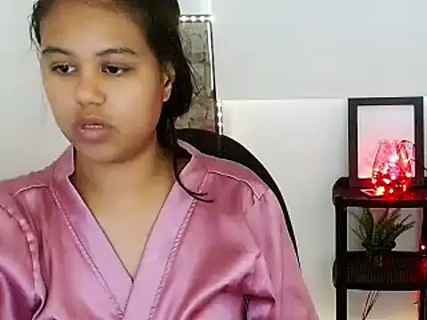 Snapshot of Shawnycarson chatting on June 25, 6:23 pm Shawnycarson online show from June 25, 6:23 pm