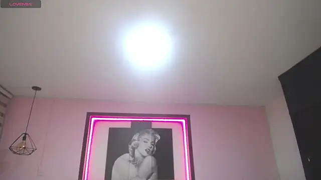 Kendall fox x online show from December 23, 4:21 am