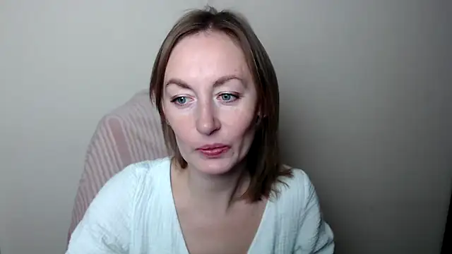 LiaSeass  online show from February 15, 11:41 am