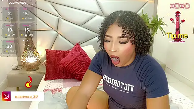 Snapshot of ivvysoulhot chatting on January 7, 1:57 pm ivvysoulhot online show from January 7, 1:57 pm