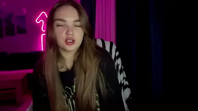 Ginnyinjeans online show from January 17, 6:55 pm