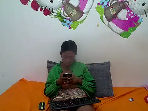 MissSexyVibe32 online show from December 14, 4:23 pm