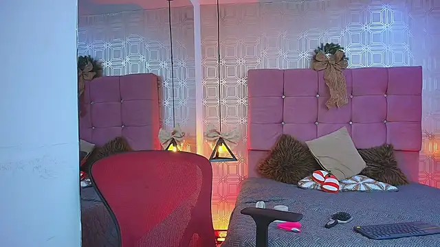 SariNorrisfg online show from December 21, 8:05 pm