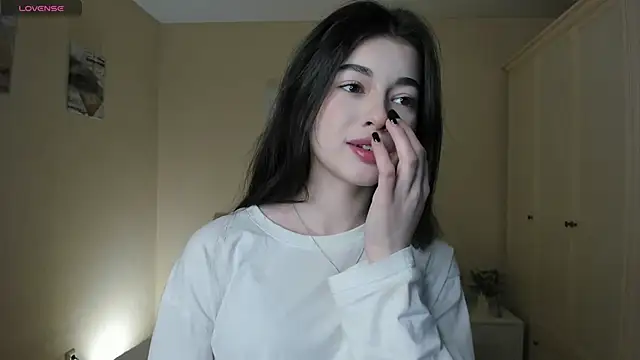 LisaColee online show from March 29, 7:36 pm