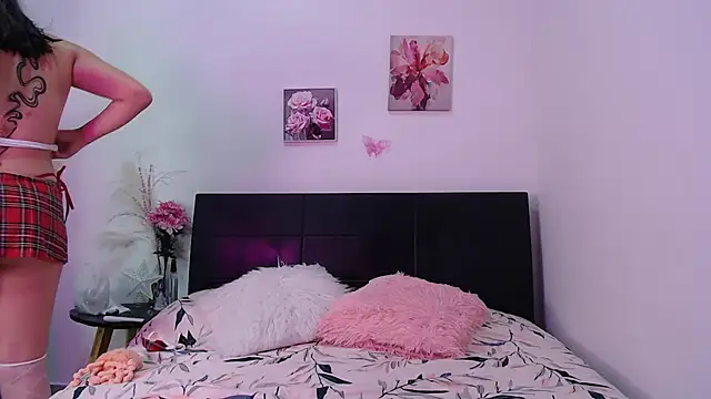 Snapshot of Hot_Horney699 chatting on January 6, 8:23 pm Hot Horney699 online show from January 6, 8:23 pm