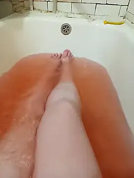 swett girll online show from April 13, 9:20 pm