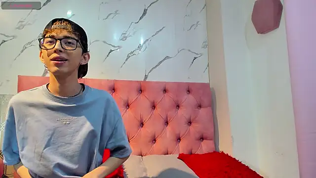 double temptation2 online show from December 19, 9:22 pm