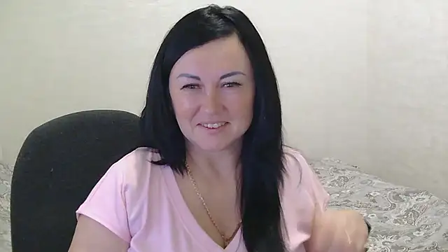 Snapshot of AmyStar333 chatting on January 10, 8:21 pm AmyStar333 online show from January 10, 8:21 pm