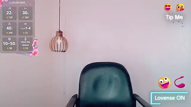 alisson mantiel- online show from December 13, 7:53 pm