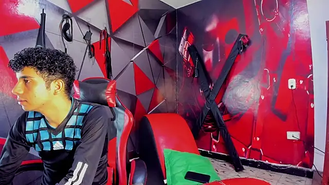 Hot Boys Without Limits online show from January 10, 4:14 am