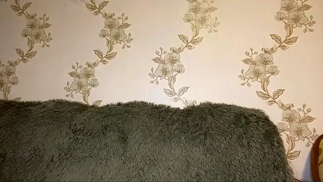 EmilyVeiro online show from January 31, 7:11 pm