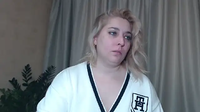 sweetpussy13 online show from January 10, 7:14 am