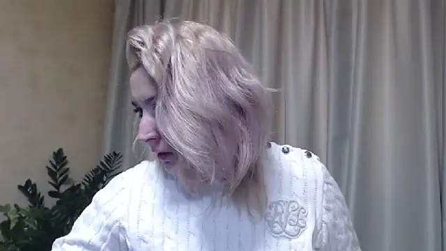 sweetpussy13 online show from January 15, 7:37 am