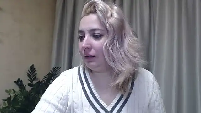 sweetpussy13 online show from January 18, 7:07 am