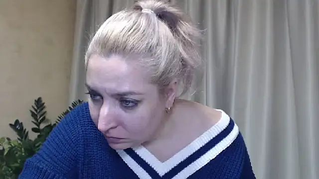 sweetpussy13 online show from January 19, 10:17 am