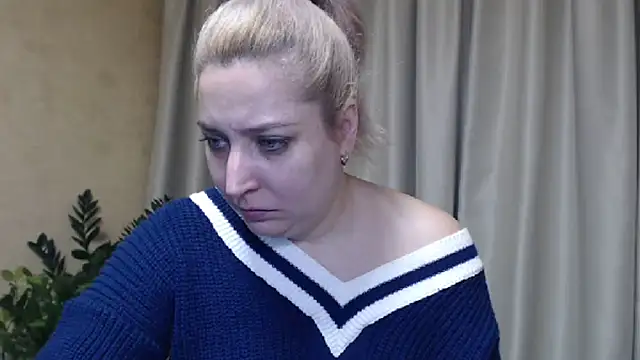 sweetpussy13 online show from February 2, 9:40 am