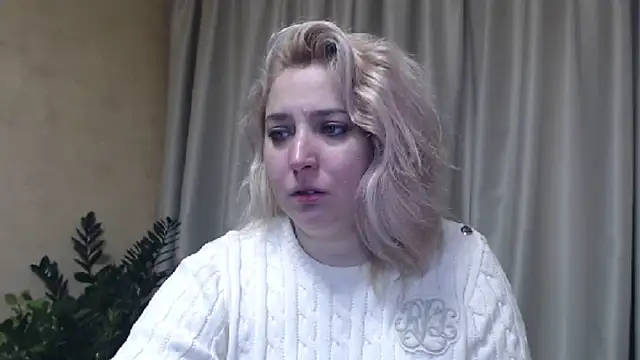 sweetpussy13 online show from February 7, 7:07 am