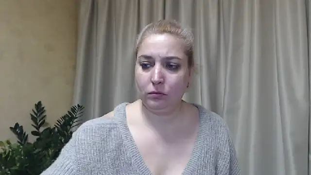 sweetpussy13 online show from February 8, 10:07 am