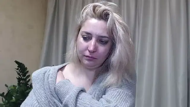 sweetpussy13 online show from February 20, 9:55 am