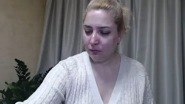 sweetpussy13 online show from March 13, 4:05 am