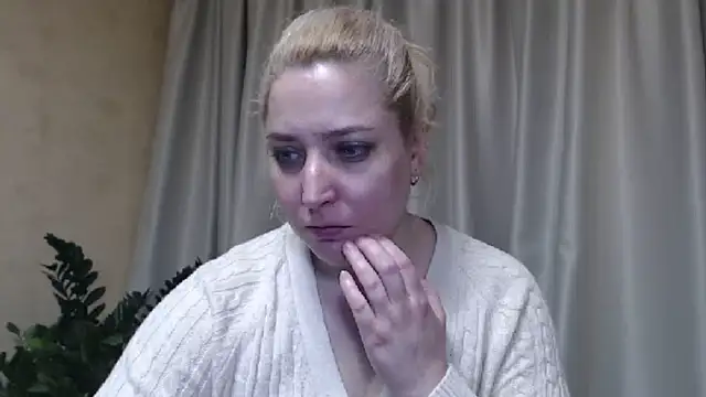 sweetpussy13 online show from March 13, 7:09 am