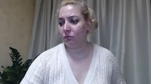 sweetpussy13 online show from March 13, 10:15 am