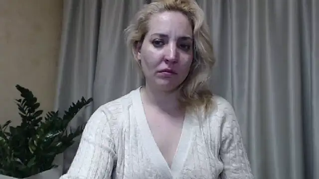 sweetpussy13 online show from March 20, 8:08 pm