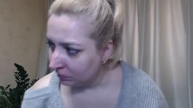 sweetpussy13 online show from March 22, 7:04 am