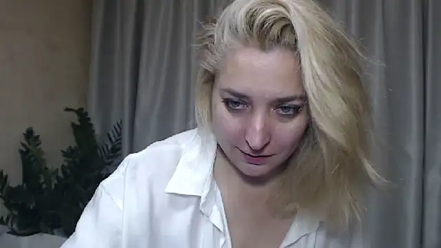 sweetpussy13 online show from September 19, 5:53 am