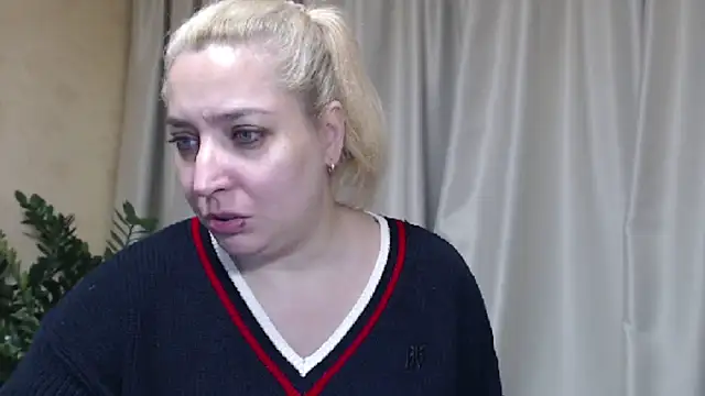 sweetpussy13 online show from November 8, 7:30 am