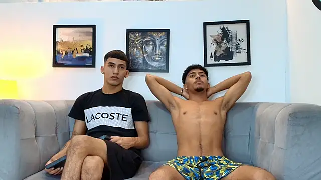 Snapshot of DIAMOND_BLACKS chatting on March 1, 7:43 am DIAMOND BLACKS online show from March 1, 7:43 am