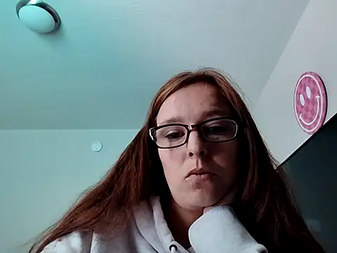 redremmi online show from December 15, 6:12 pm