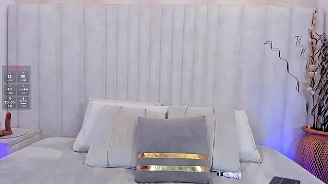 im ariana  online show from May 23, 8:13 pm