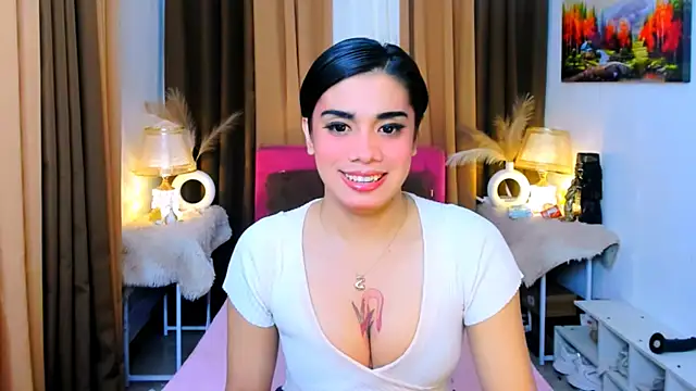 demsayhollywood555 online show from December 19, 4:19 am