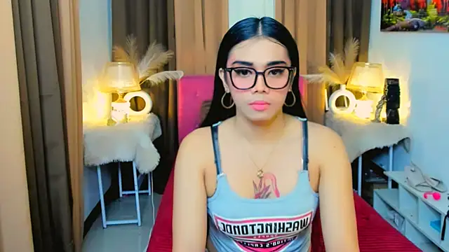 demsayhollywood555 online show from January 17, 5:45 am