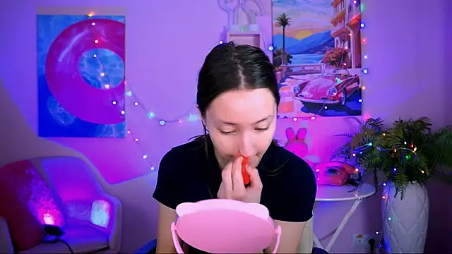 LuluPatterson online show from December 17, 8:09 am